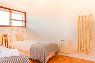 Others 4 Bolha1 · Bright Apartment in a Traditional Area of Porto