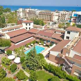 Primary image1玫瑰度假村飯店,凯梅尔飯店