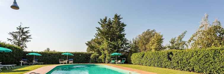 Others Elegant Apartment With Swimming Pool and gym on Lake Trasimeno