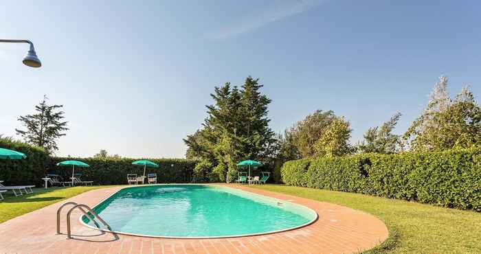 Others Elegant Apartment With Swimming Pool and gym on Lake Trasimeno