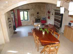 Others 4 Spacious Villa in Margarites With Private Garden