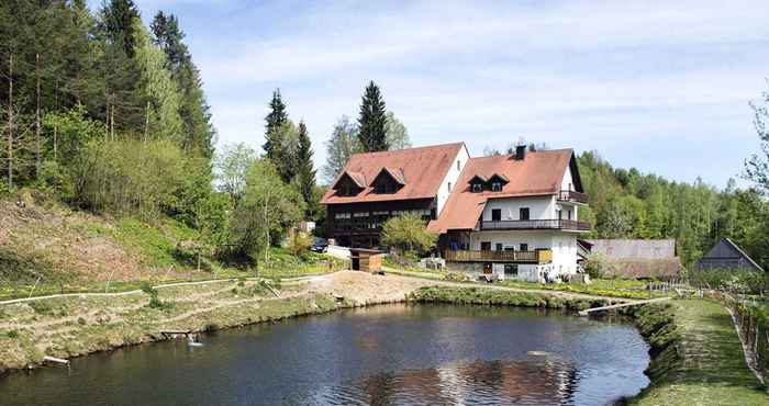 Lainnya Alluring Apartment in Schonsee With Garden