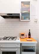 Private kitchen Simplistic Holiday Home in Predosa With Garden
