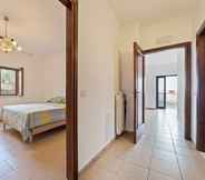 Others 3 Lovely Apartment in Agropoli With Garden and Fireplace