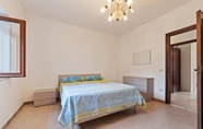 Others 2 Lovely Apartment in Agropoli With Garden and Fireplace