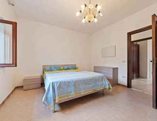 Others 2 Lovely Apartment in Agropoli With Garden and Fireplace