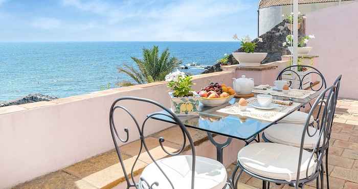 Others Spacious Holiday Home in Santa Tecla Acireale With Garden