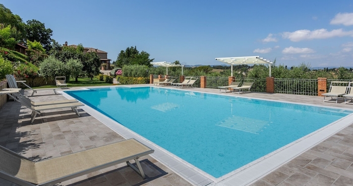 Lain-lain Tranquil Holiday Home in Volterra With Swimming Pool