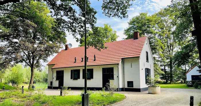 Others Alluring Holiday Home in Erp near Forest