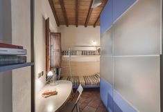 Others 3 Firenze La Loggia