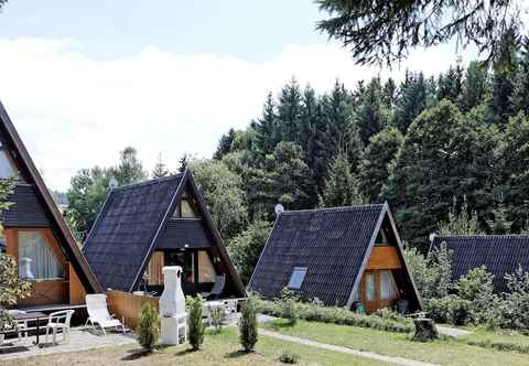 อื่นๆ Wooden Chalet with Terrace near Swimming Lake