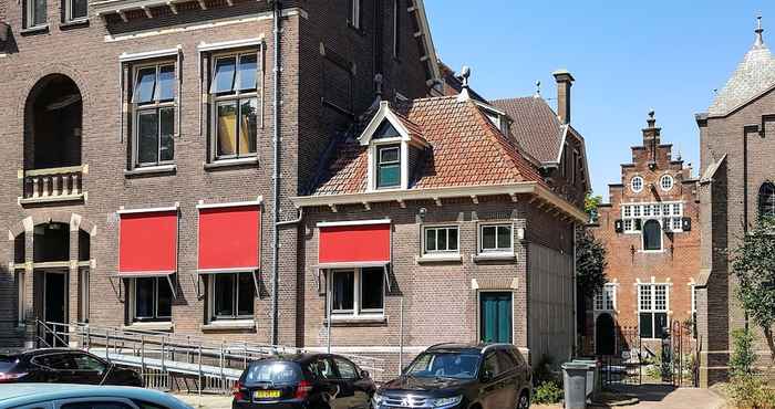 Lainnya Unique Group Accommodation for up to 32 People in the Centre of Enkhuizen