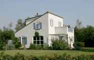 Others 3 Detached Villa With Dishwasher and Fireplace on Texel