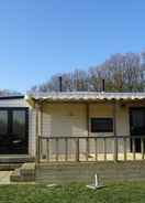 Imej utama Nice Furnished Chalet Near the Loonse and Drunense Duinen