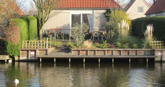 Others Detached Bungalow With Dishwasher, at the Water