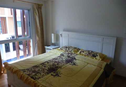 Others "1 Double Bedroom Apartment With Swimming Pool Security and High Speed Wifi"