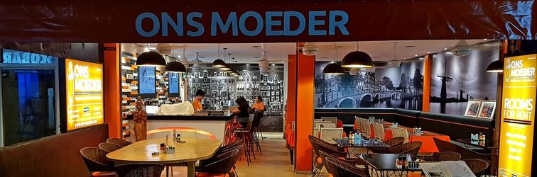 기타 Ons Moeder Restaurant Guesthouse - 2 50 Meters to the Beach