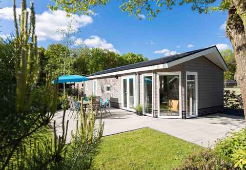 Others Modern Chalet With a Dishwasher, Located in Park De Veluwe