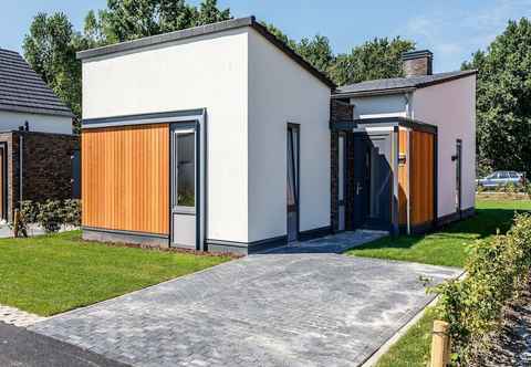 Others Modern and Stylish Villa With a Covered Terrace in Limburg