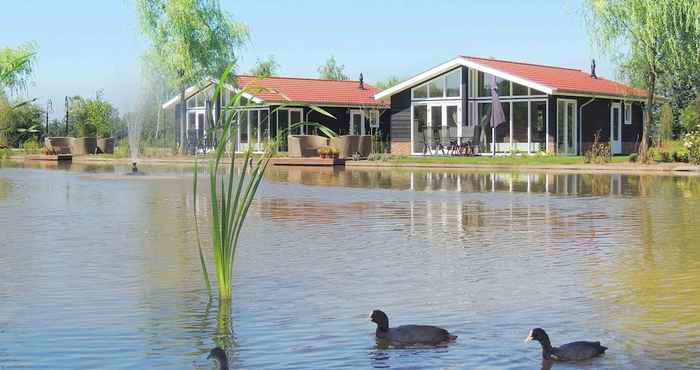 Khác Comfortable Chalet With a Dishwasher, in a Water-rich Area