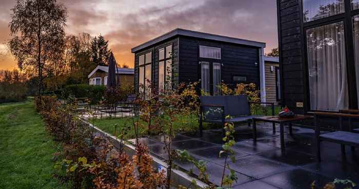 Others Fine Chalet Near the Water With a Woodfired hot tub