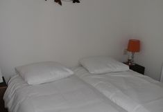 기타 5 Cozy Garden Home w/ Fireplace