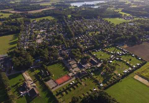 Others Comfortable Bungalow With Combi Microwave Near the Veluwe