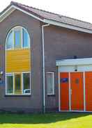Imej utama Nice House With a Dishwasher, Located in Friesland