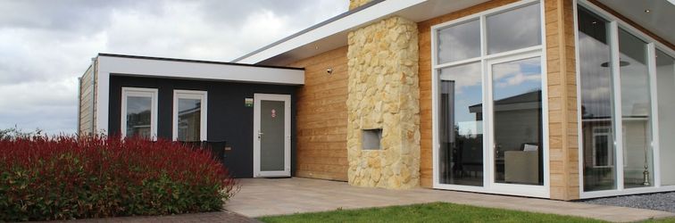 Others Charming Retreat for Your Escape