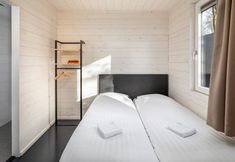 อื่นๆ 2 Water Lodge in Schaijk by the Waterside