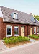 Imej utama Comfortable Villa With Dishwasher, 4 km. From Maastricht