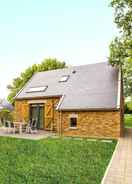 Imej utama Comfortable Villa With two Bathrooms, 4 km. From Maastricht