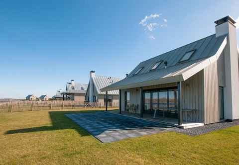 Others Modern Design Lodge With Combi Microwave, in National Park