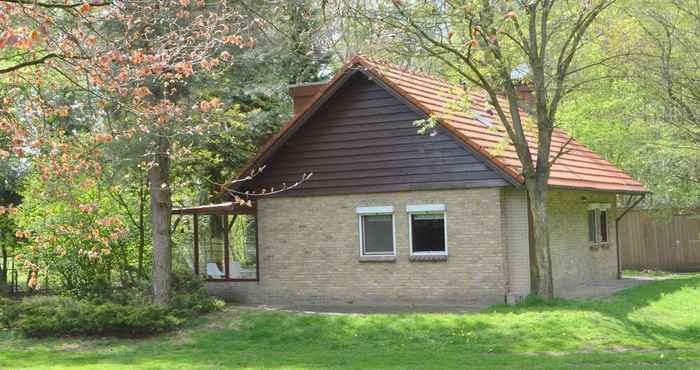 Lainnya Cozy Holiday Home in Uden With Huge Private Garden