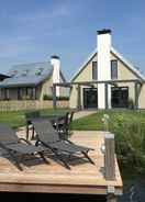 Imej utama Modern Wellness Lodge With Sunshower in a National Park