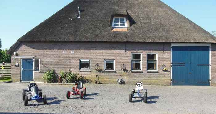 Others Spacious & Typical Farmhouse, in the Village of Arum, Close to the Ijsselmeer