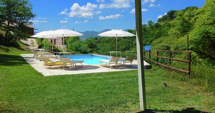 Others Spacious Villa With Pool in Fabriano Italy