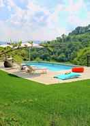 Imej utama Spacious Villa With Pool in Fabriano Italy