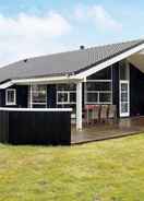 Imej utama 6 Person Holiday Home in Lokken