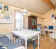 Others 4 Simplistic Holiday Home in Hirtshals near Sea