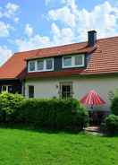 Imej utama Large Apartment in the Hochsauerland Region in a Quiet Location With Garden and Terrace