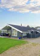 Imej utama 8 Person Holiday Home in Lokken