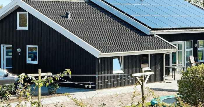 Lainnya 12 Person Holiday Home in Nordborg