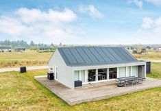 Khác 7 8 Person Holiday Home in Brovst-by Traum