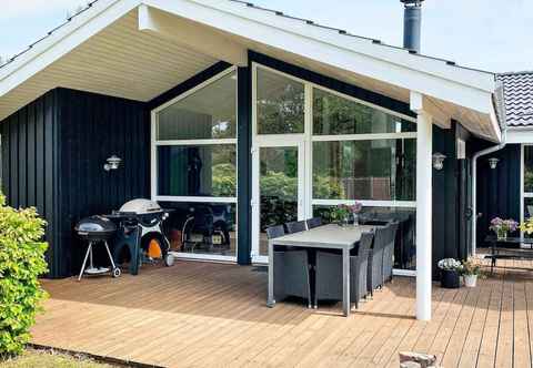 Lain-lain 6 Person Holiday Home in Hals