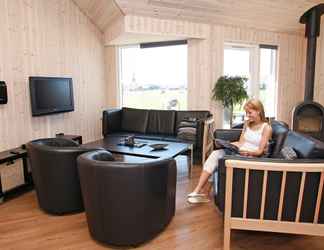 Lain-lain 2 16 Person Holiday Home in Lokken