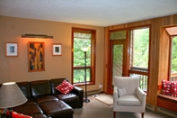 Others Snowater Condo 41 - A Spacious Condo With Private Sauna Wifi and a Soaker tub