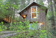 Others 5 Snowline Cabin #25 A Country-style pet Friendly Cabin With hot tub and Wifi!