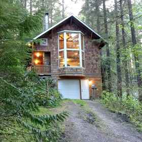 Primary image 1 スノーライン キャビン #25 カントリー スタイル ペット フレンドリー キャビン ウィズ ホットタブ アンド WiFi!, ワットコム郡 ホテル