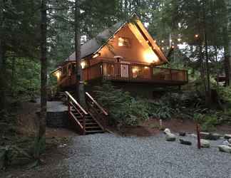 อื่นๆ 2 Snowline Cabin 98 A pet Friendly Cabin With a Wood Stove, hot tub and Wifi